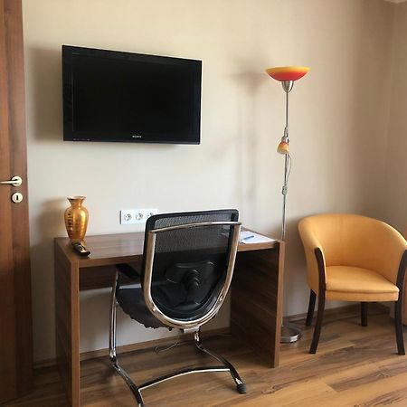Cabrio Apart Hotel Cluj-Napoca Esterno foto