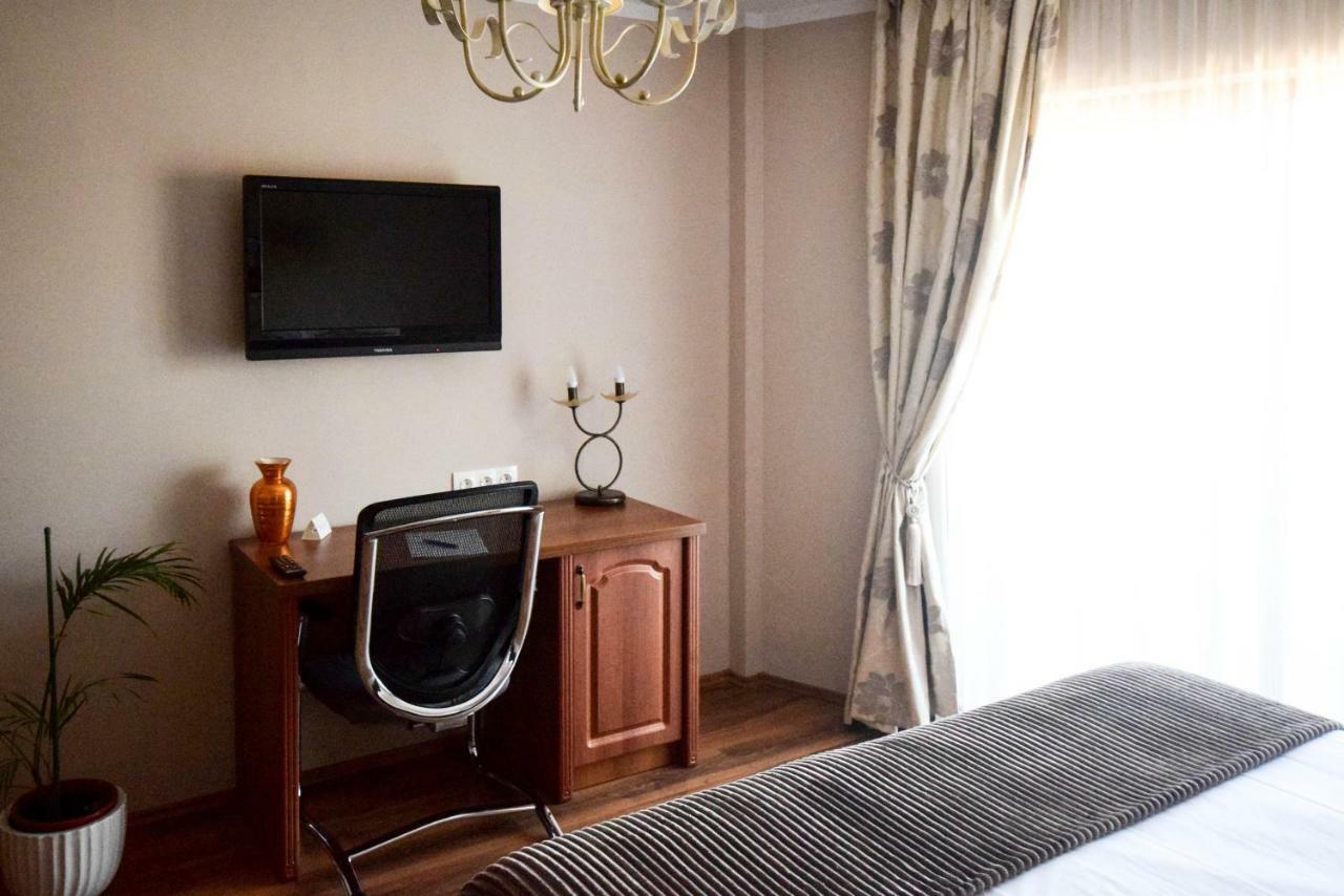 Cabrio Apart Hotel Cluj-Napoca Esterno foto