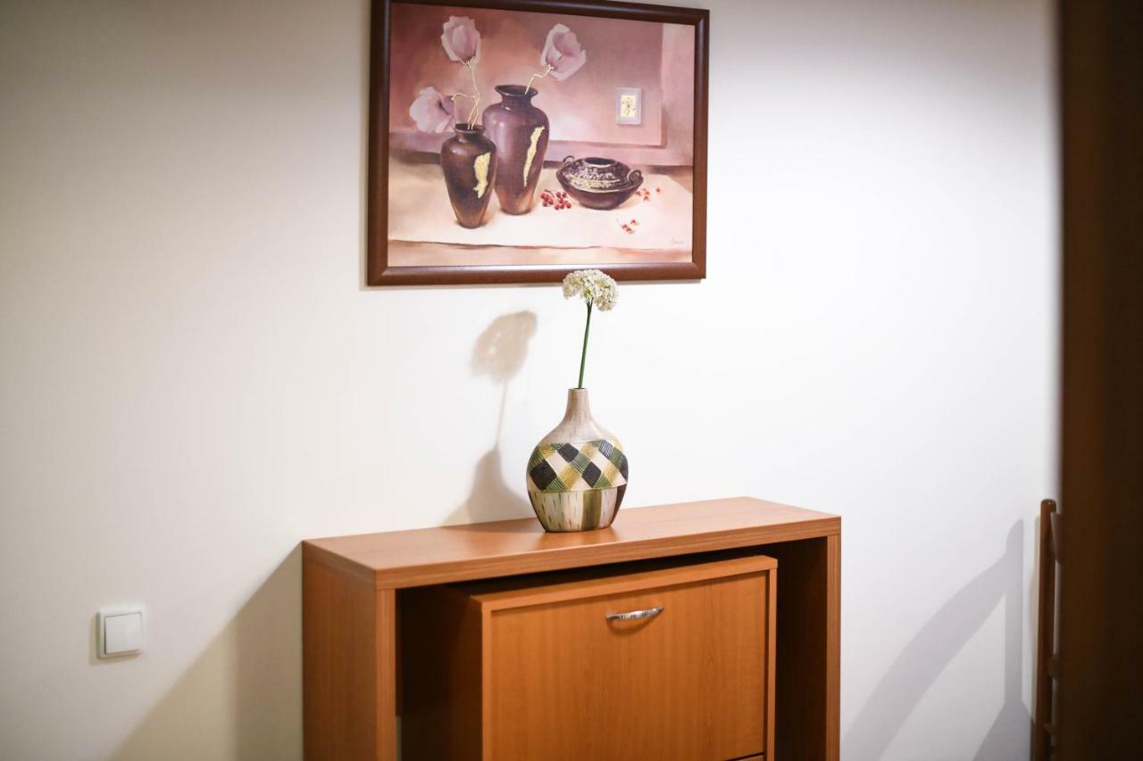 Cabrio Apart Hotel Cluj-Napoca Esterno foto