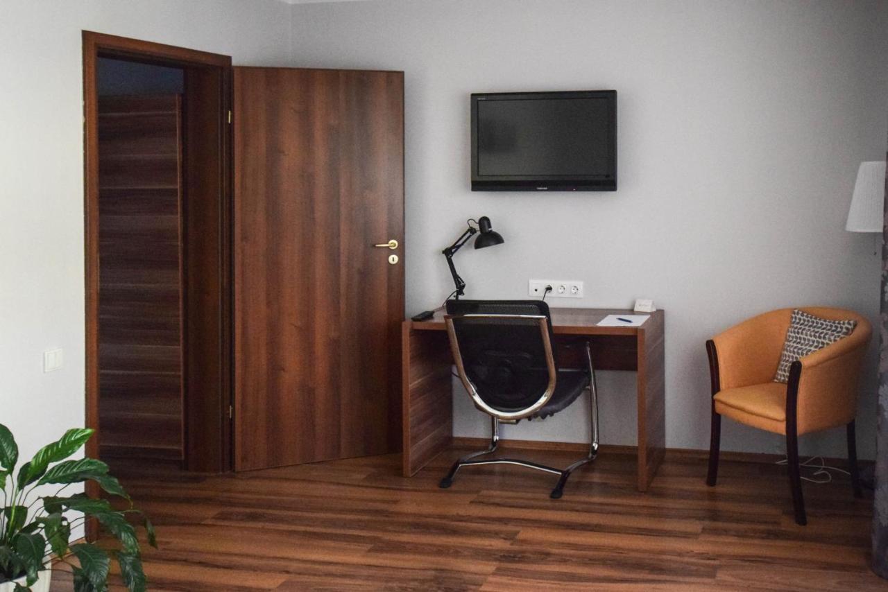 Cabrio Apart Hotel Cluj-Napoca Esterno foto
